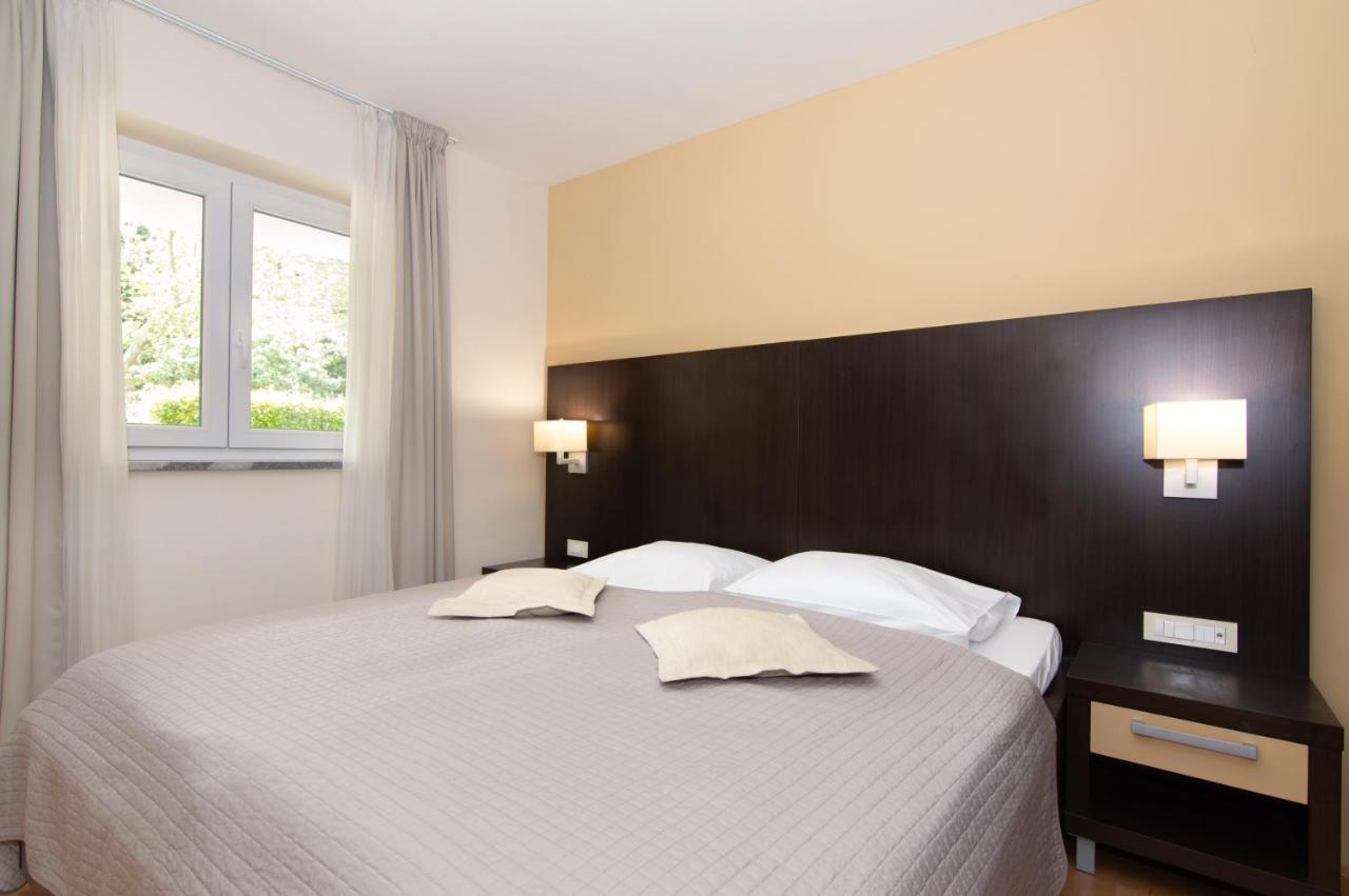 Residence Marina Rose M Apartment By Locap Group Portorož Buitenkant foto